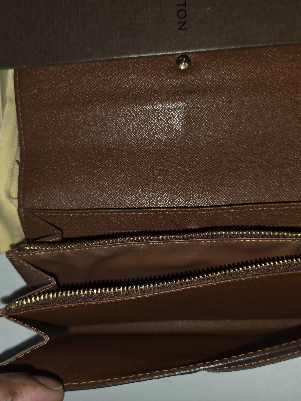 Authentic Louis Vuittom Monogram Long Wallet - Picture 8 of 13